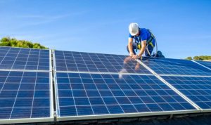 Installation et mise en production des panneaux solaires photovoltaïques à Saint-Vit